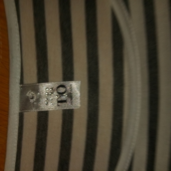 Top - Picture 3 of 3